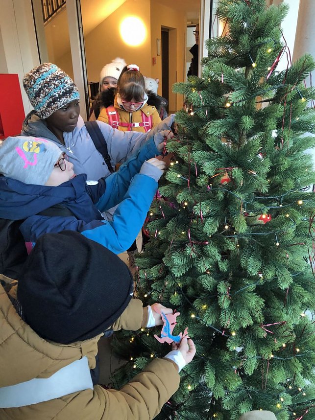 Eine besinnliche Weihnachtsfeier der Generationen