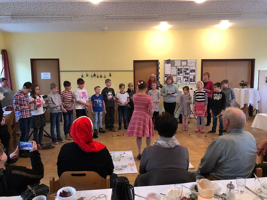 Kommunikatives Fr&uuml;hst&uuml;ck mit Weihnachtsprogramm