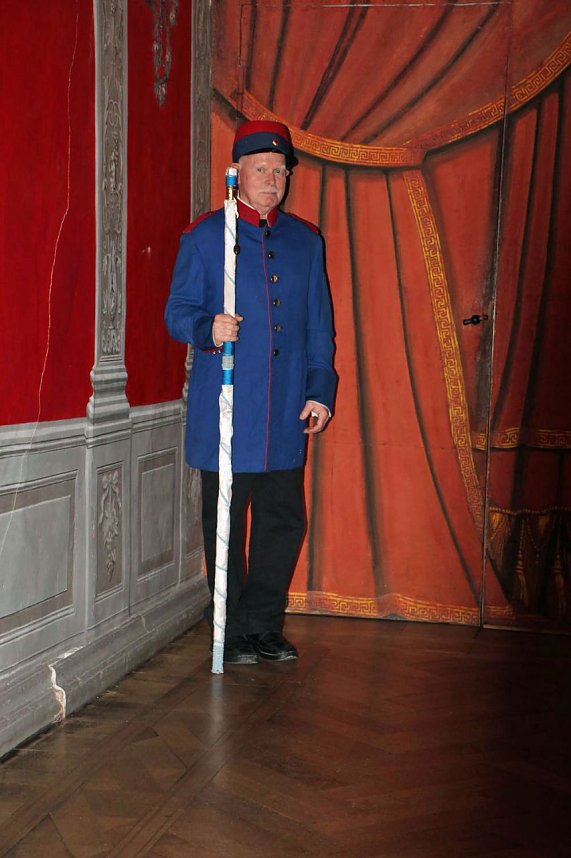 Des Kaisers neue Kleider und mehr