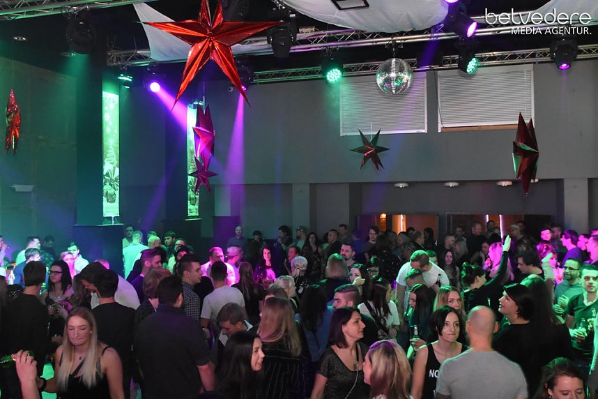 Party im Jugendclubhaus in Nordhausen - der Samstag