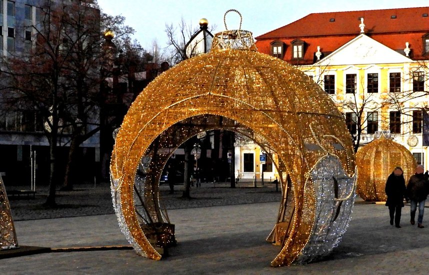 Installation vor dem Magdeburger Dom