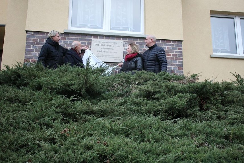 Gedenktafel wurde enth&uuml;llt