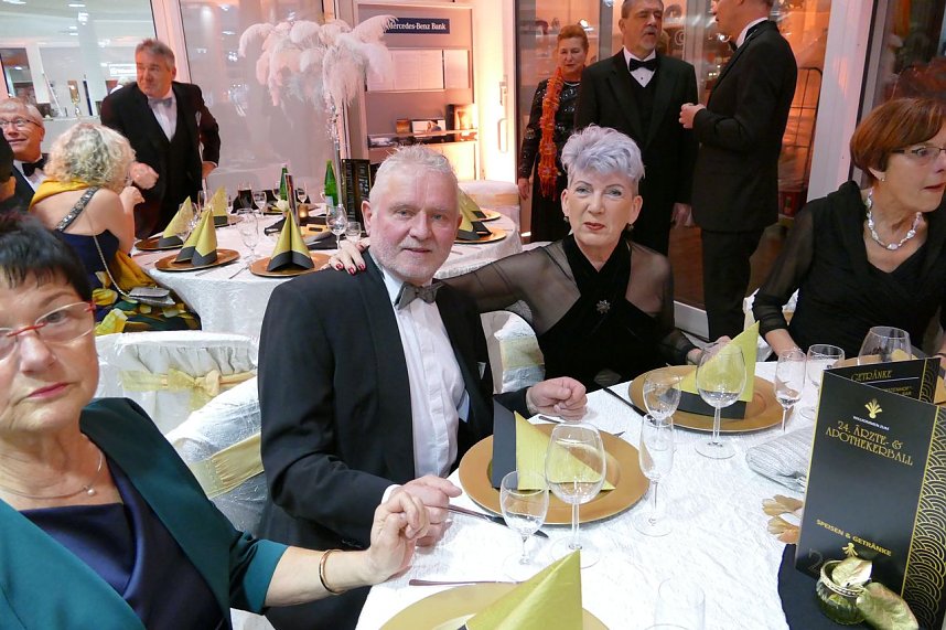 24. &Auml;rzte- Apothekerball