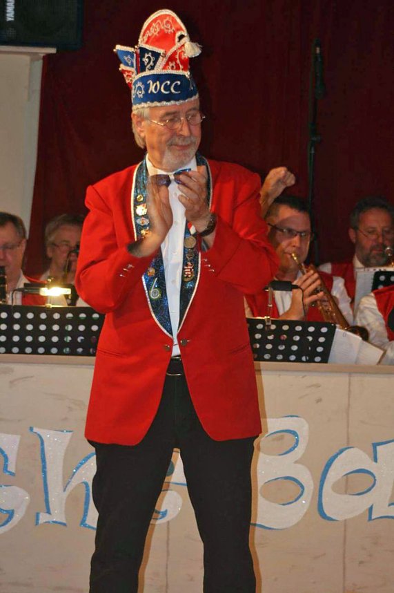 Liebe Narren und N&auml;rrinnen