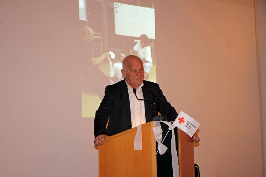 Pr&uuml;fung als Sanit&auml;ter bestanden