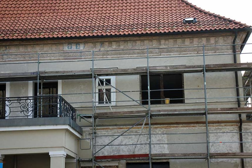 Neue Fenster werden eingebaut