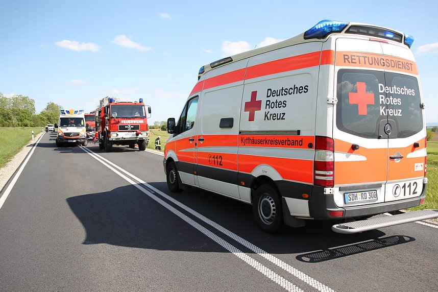 Schwerer Verkehrsunfall auf der B4