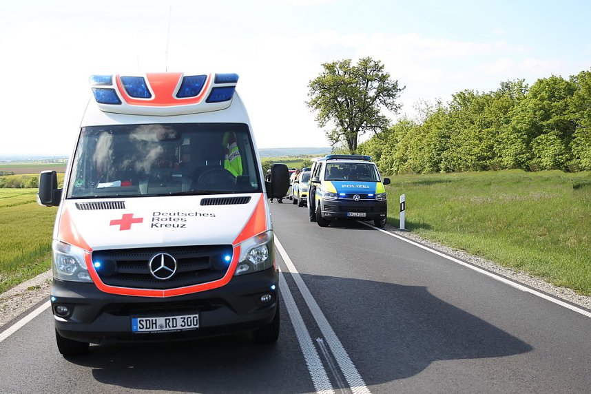 Schwerer Verkehrsunfall auf der B4