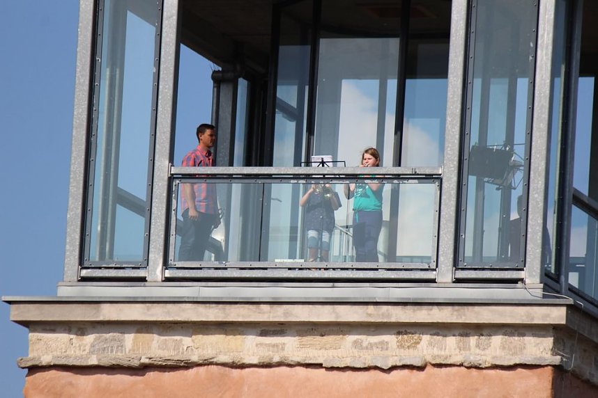 Musik erklang vom Turm