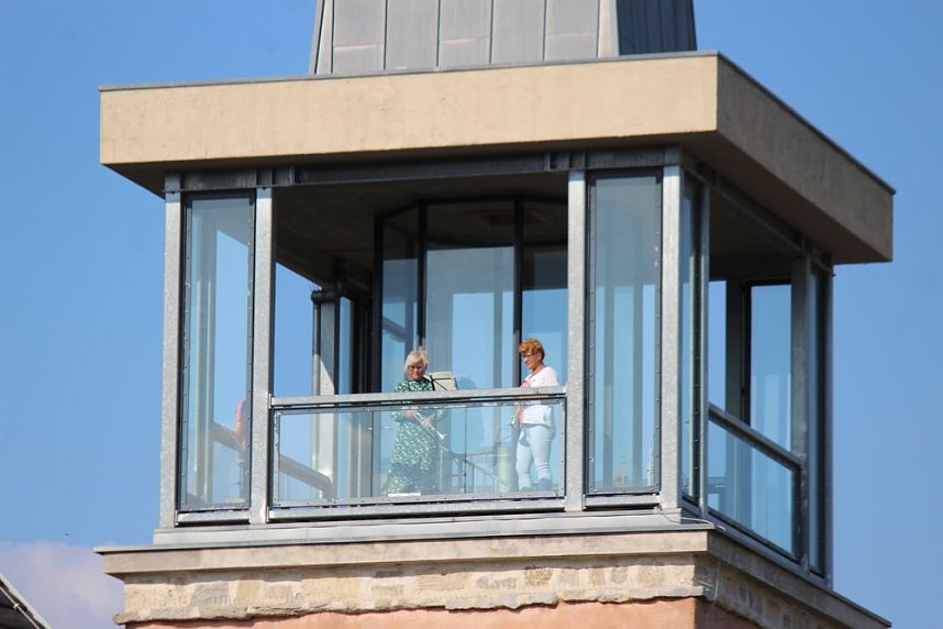 Musik erklang vom Turm