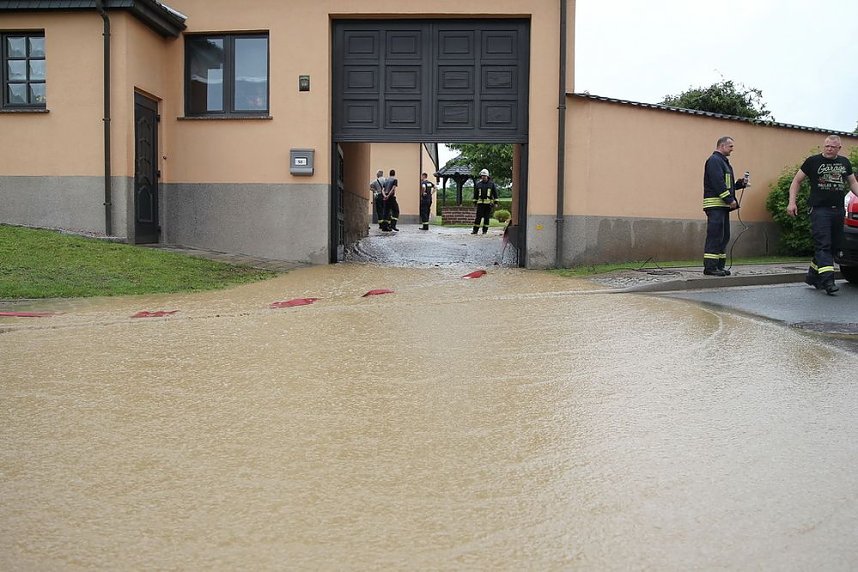 Dauerregen ruft Feuerwehren auf den Plan
