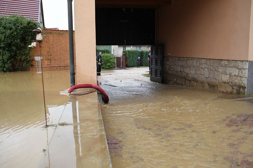 Dauerregen ruft Feuerwehren auf den Plan