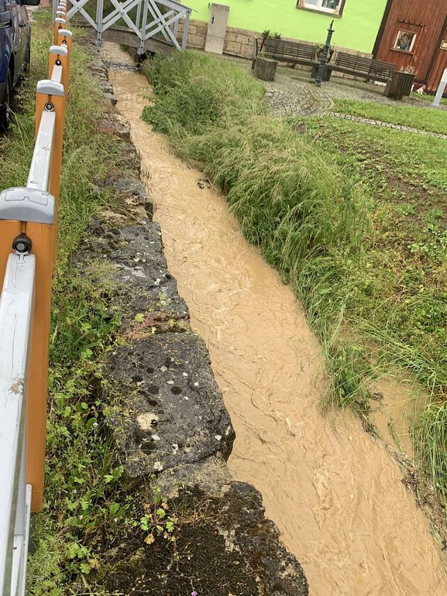 Dauerregen ruft Feuerwehren auf den Plan