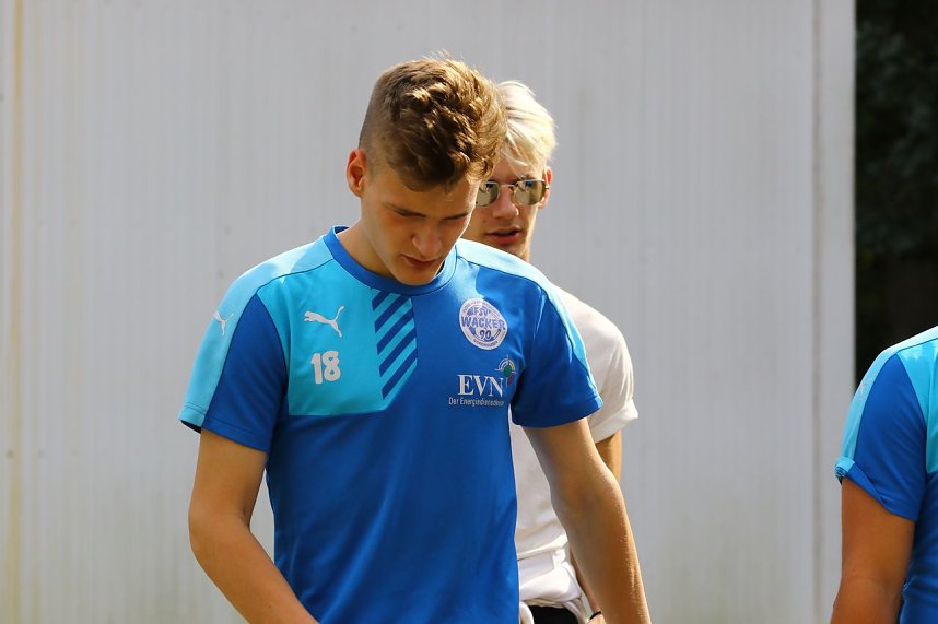 Trainingsauftakt des Oberliga-Kaders im AKS