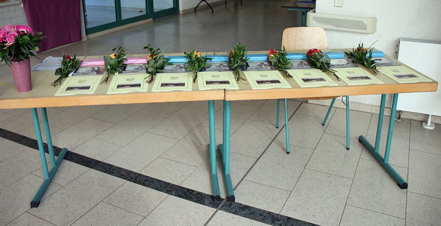 Abschlusszeugnisse &uuml;bergeben