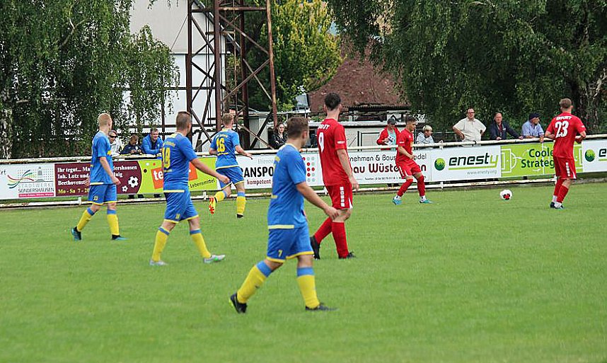 Endlich wieder Fu&szlig;ball vor Publikum