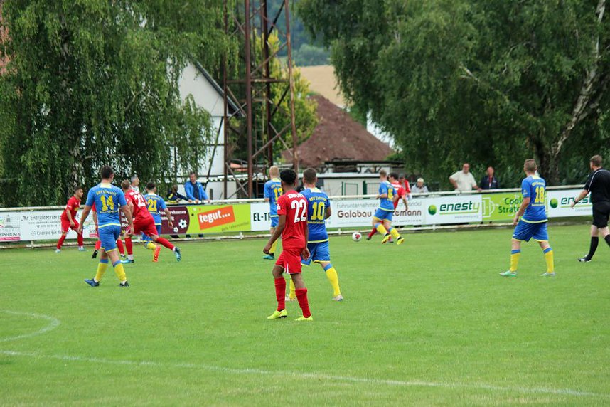 Endlich wieder Fu&szlig;ball vor Publikum