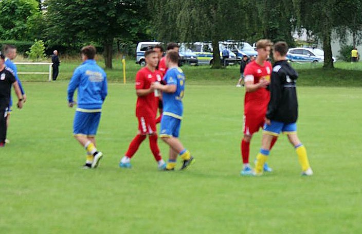Endlich wieder Fu&szlig;ball vor Publikum