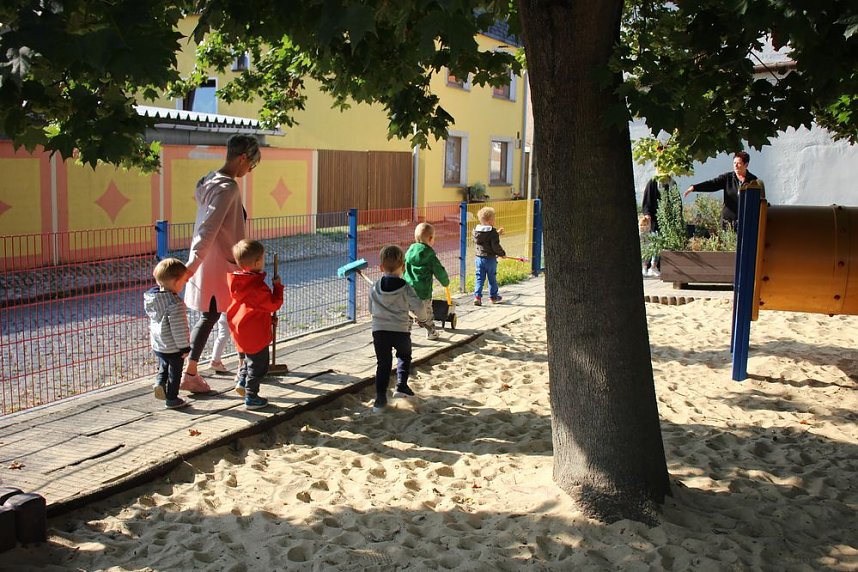 Herbstputz und Herbstpflanzung in Stocksen