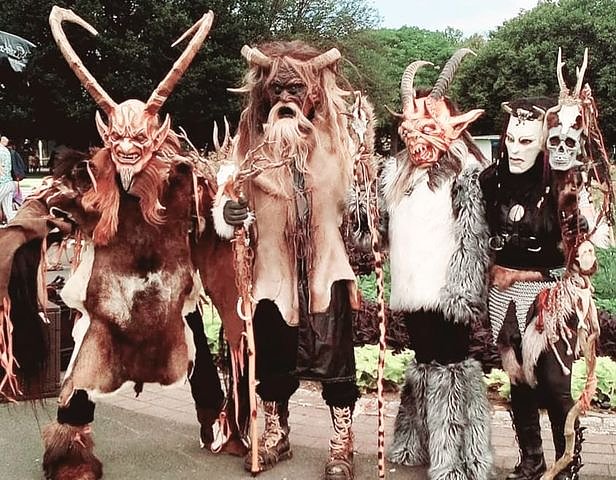 Fabelwesen kommen nach Clingen