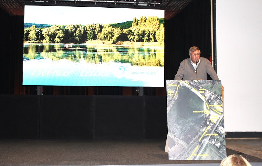 Vier Bewerber stellen ihre Projekte vor