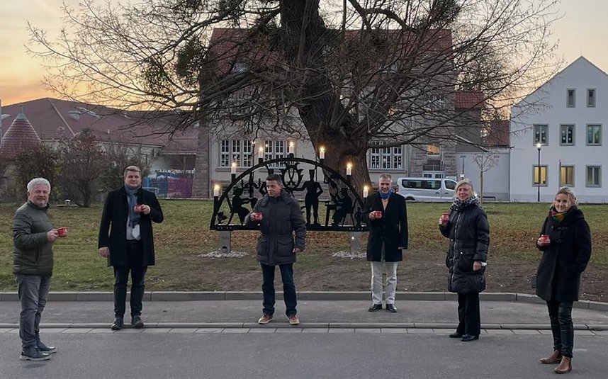 &Uuml;bergabe Schwibbogen