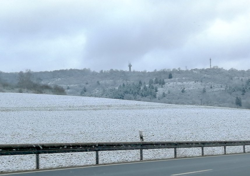  Blick auf den Frauenberg von der B4 aus
