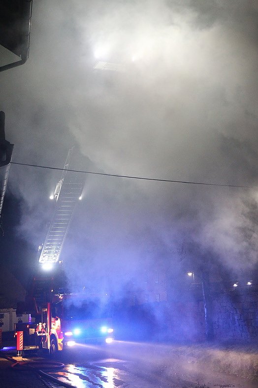 Garagenbrand in Feldengel