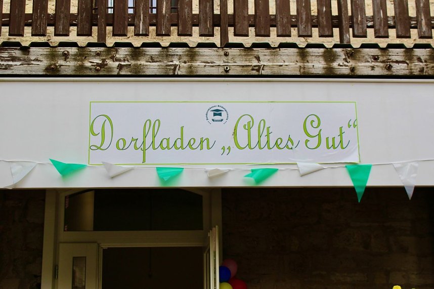 Er&ouml;ffnung des Dorfladens "Altes Gut" in Berka