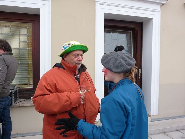 Erst&uuml;rmung Rathaus