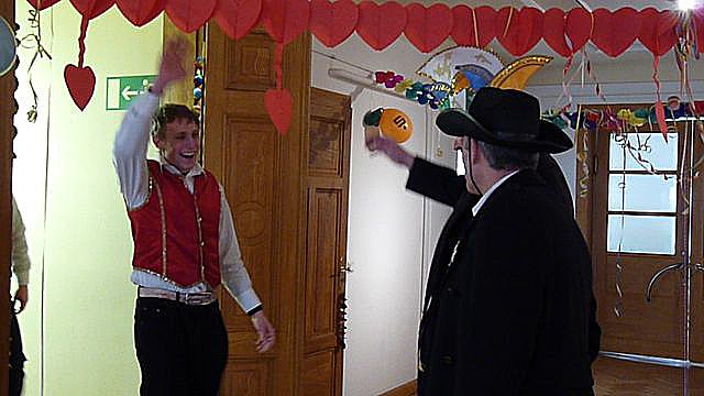 Erst&uuml;rmung Rathaus