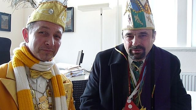 Erst&uuml;rmung Rathaus