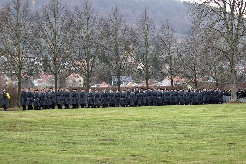 Gel&ouml;bnis neuer Soldatinnen und Soldaten der Bundeswehr im Lustgarten im Schloss Sondershausen 