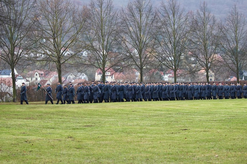 Gel&ouml;bnis neuer Soldatinnen und Soldaten der Bundeswehr im Lustgarten im Schloss Sondershausen 