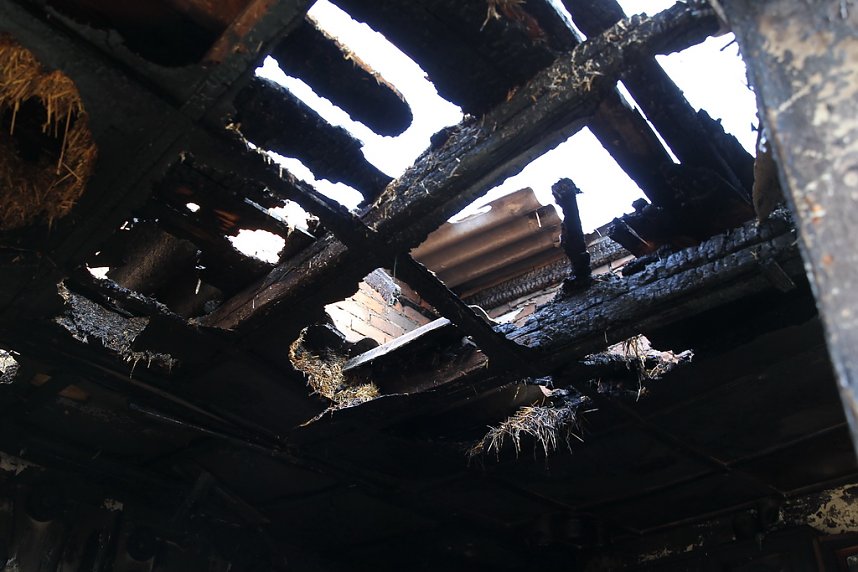 Abgebrannte Lauben in Greu&szlig;en