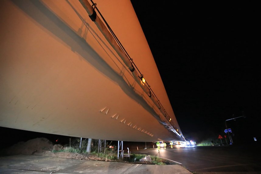 Schwerlasttransport mit Windr&auml;dern