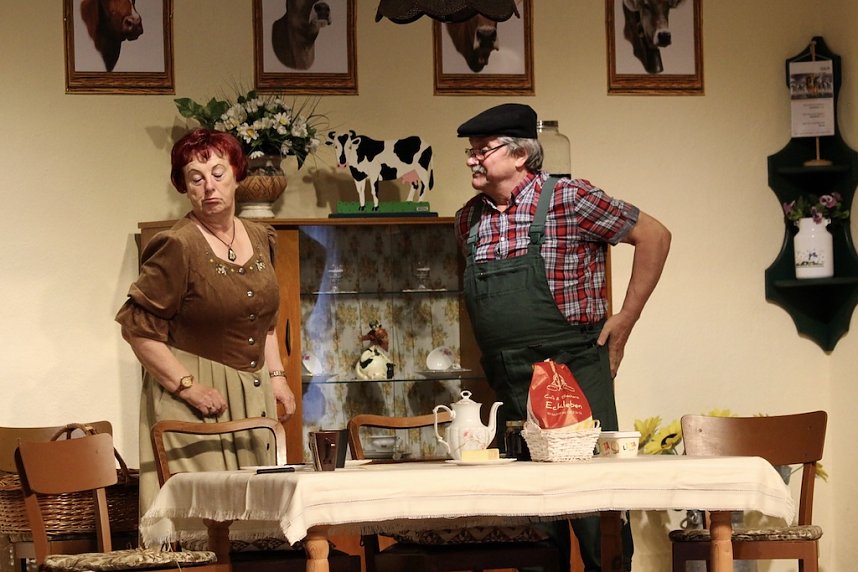 Premiere im Allmenh&auml;user Bauerntheater