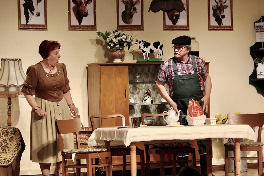 Premiere im Allmenh&auml;user Bauerntheater