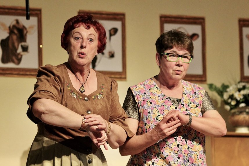 Premiere im Allmenh&auml;user Bauerntheater