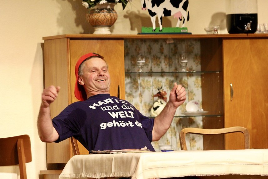 Premiere im Allmenh&auml;user Bauerntheater