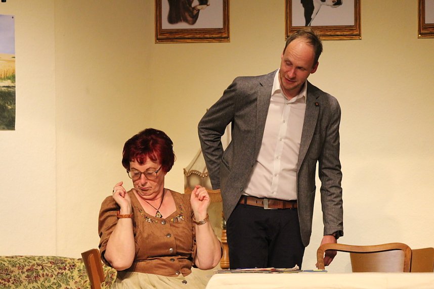 Premiere im Allmenh&auml;user Bauerntheater