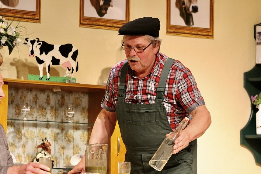 Premiere im Allmenh&auml;user Bauerntheater