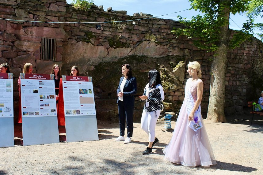 Festakt auf dem Kyffh&auml;userdenkmal - 900 Jahre Kaiser Friedrich I Barbarossa