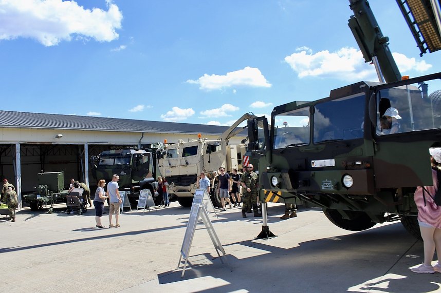 Tag der "Offenen T&uuml;r" auf dem Gel&auml;nde der Kyffh&auml;user Kaserne zwischen Bad Frankenhausen und Seehausen 