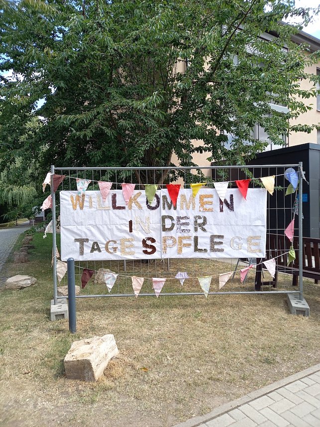 Fr&ouml;hliches Beisammensein am Tag der offenen T&uuml;r