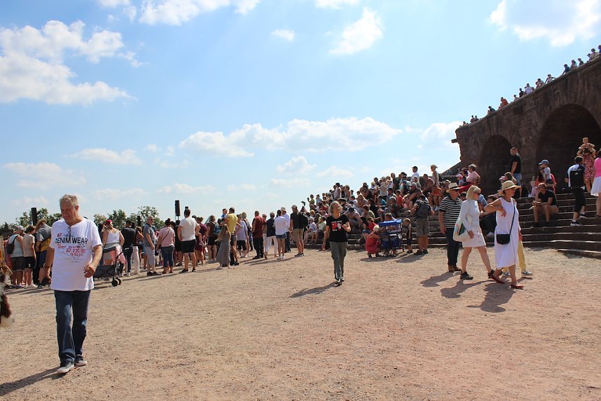 Mittelalterspektakel am Kyffh&auml;user Denkmal 
