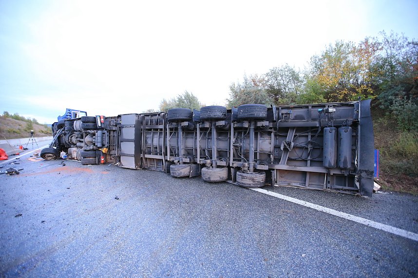 KKW kippt auf der A38 um