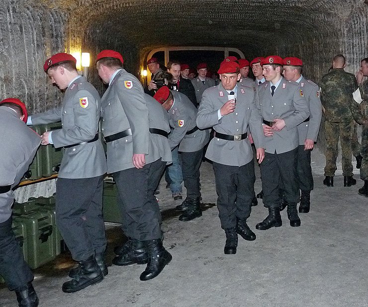 Gel&ouml;bnis unter Tage