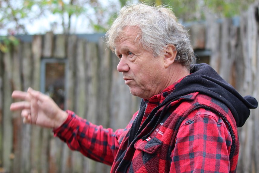 F&uuml;tterung der Wildkatzen im Wildkatzendorf H&uuml;tescheroda und F&uuml;hrung mit interessanten Details  zum Lebendraum der Wildkatzen