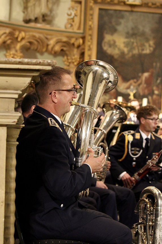 Vor ausverkauftem Haus fand gestern das Benefizkonzert des Luftwaffenmusikkorps Erfurt und die Verleihung der Ehrenamtspreise der Stadt Sondershausen statt.